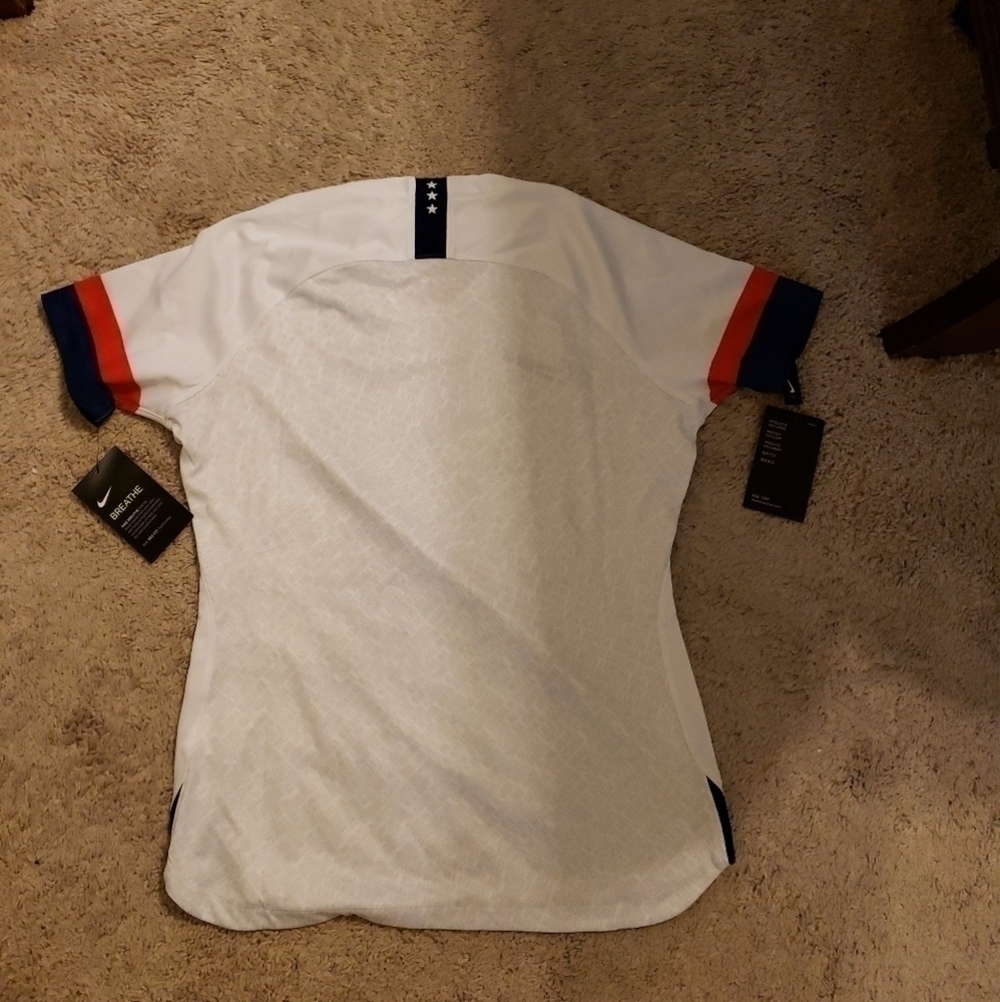 NWT Nike USA Women's National World Cup Soccer - Picture 2 of 3